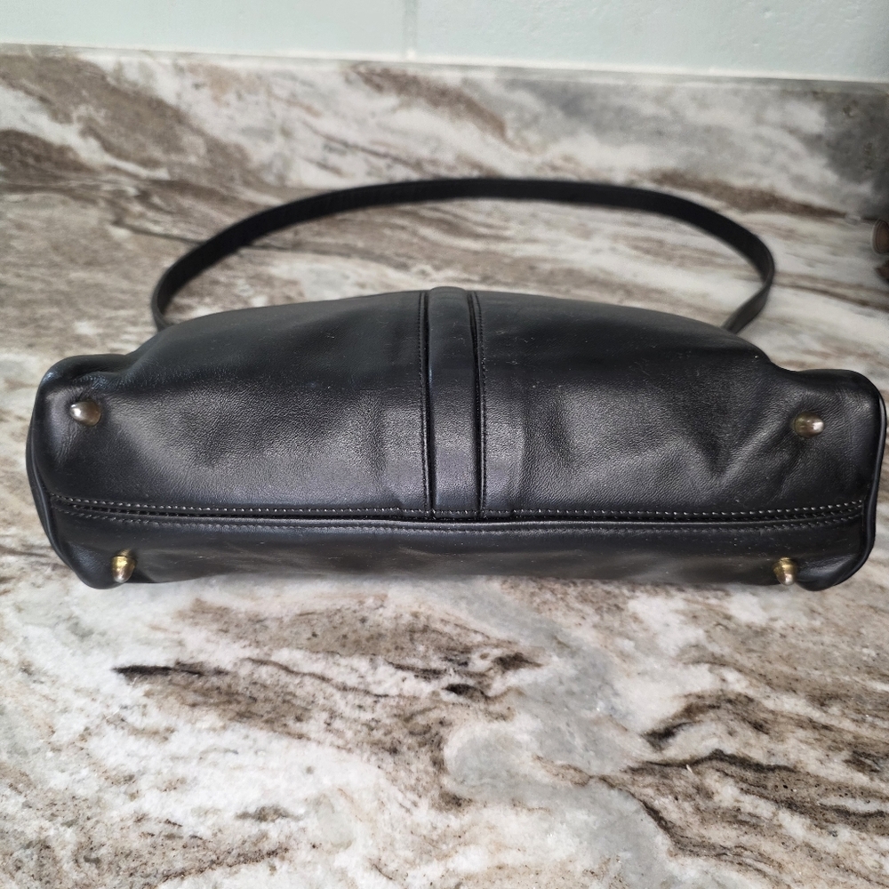 Vintage Etienne Aigner Handcrafted Leather Shoulder Bag Black - Picture 8 of 12